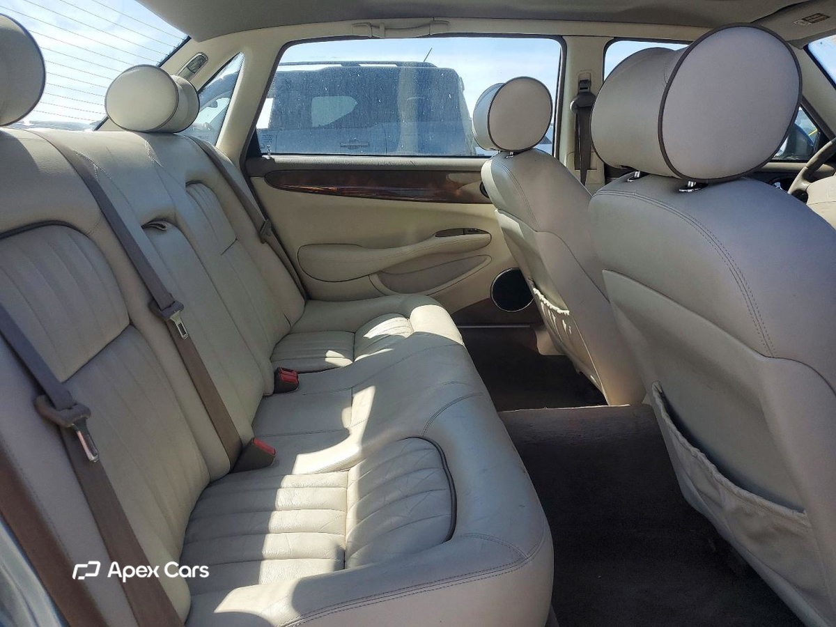 Jaguar XJ 2001