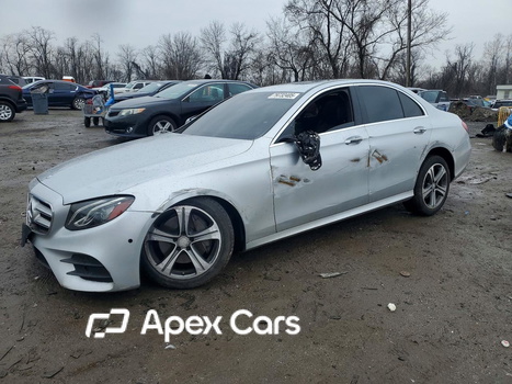 Mercedes-Benz E-klasse 2017 - Image 1 of 12