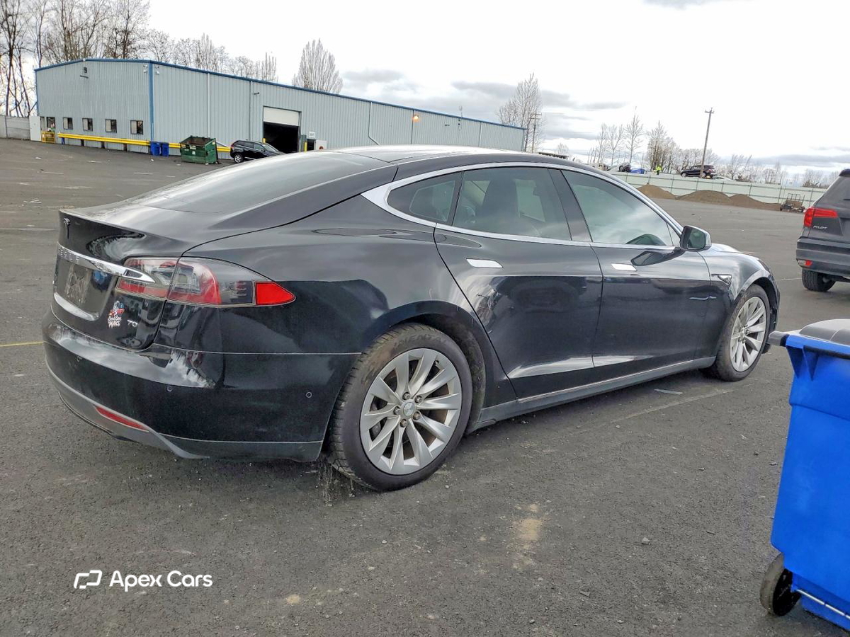Tesla Model S 2016