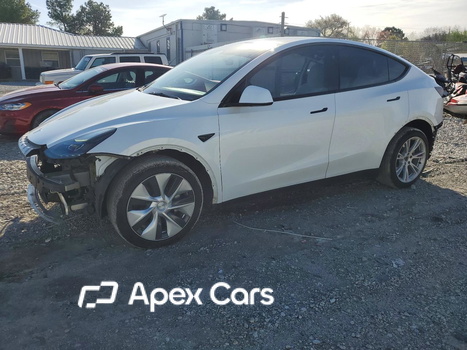 Tesla Model Y 2023 - Image 1 of 14