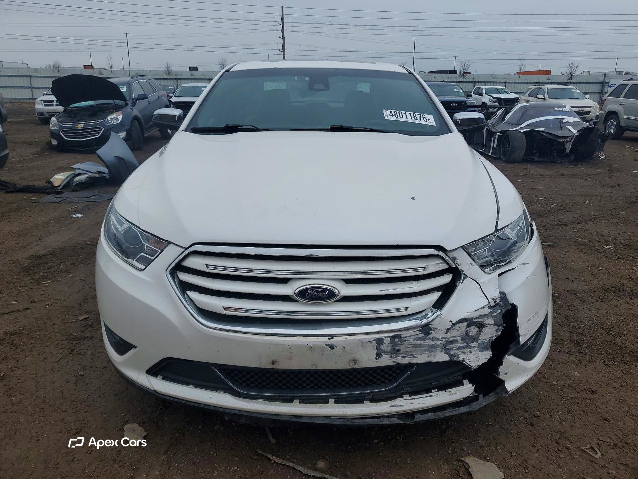 Ford Taurus 2016