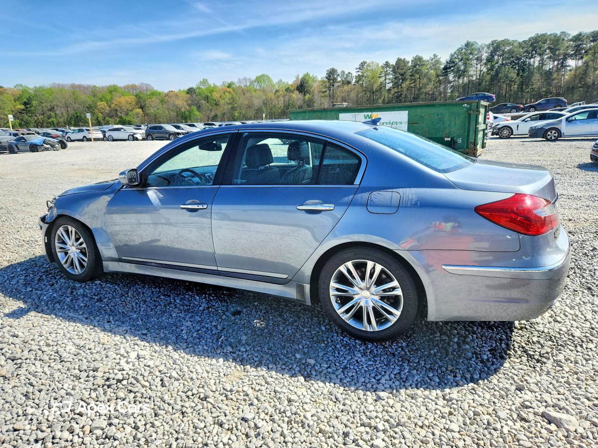 Hyundai Genesis 2013