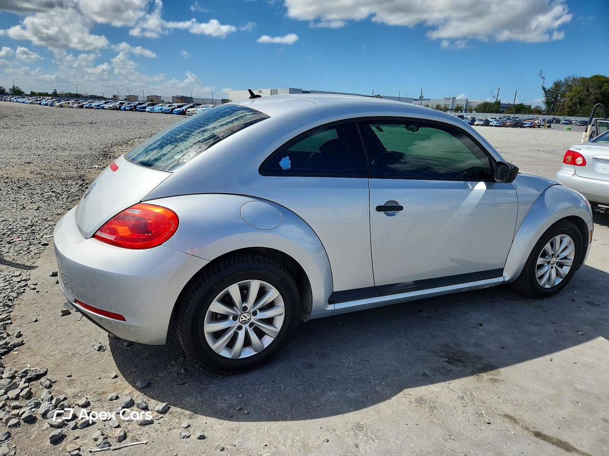 Volkswagen Beetle 2014