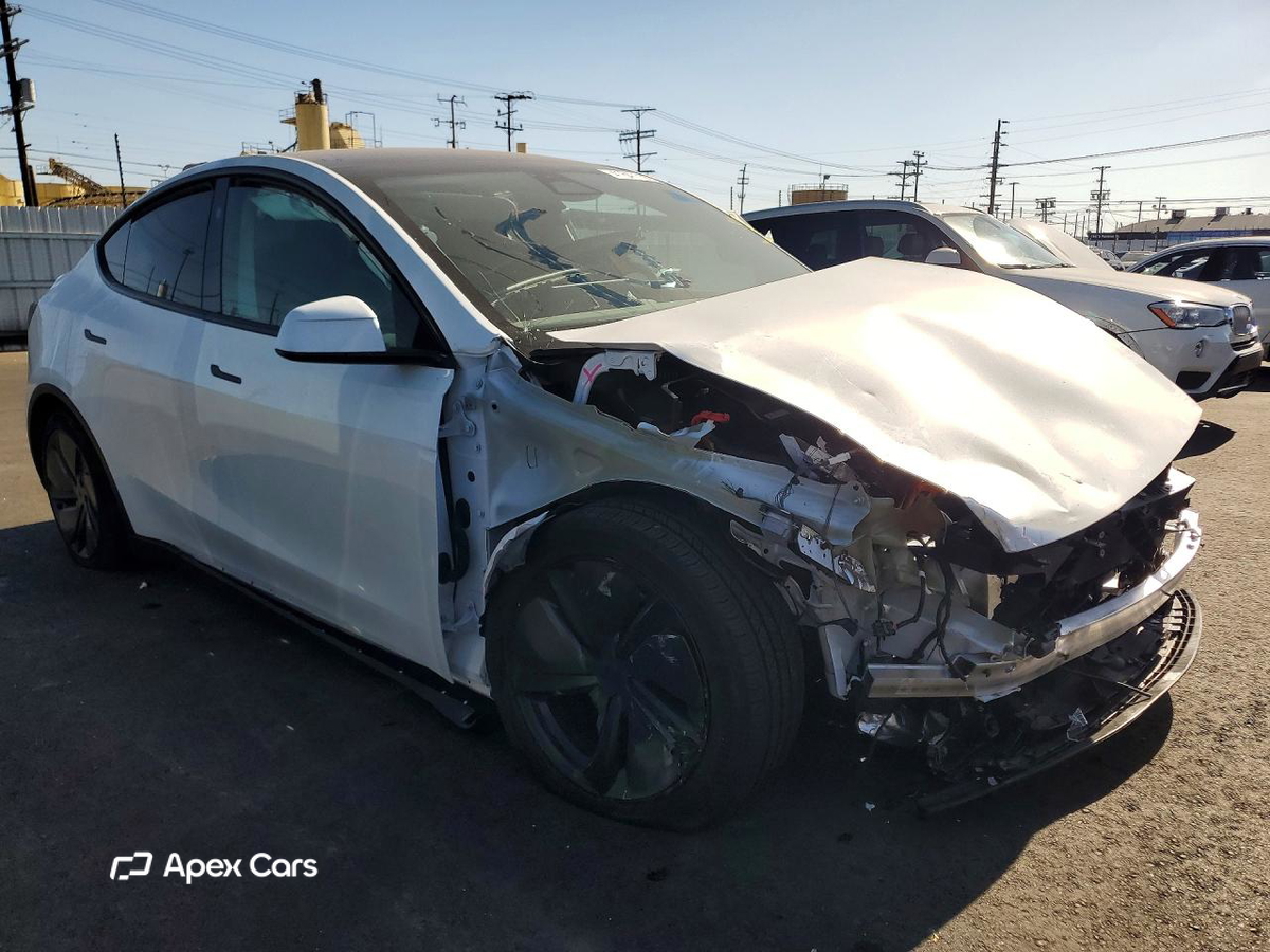Tesla Model Y 2026