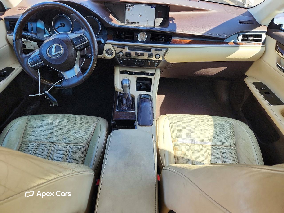 Lexus ES 2016