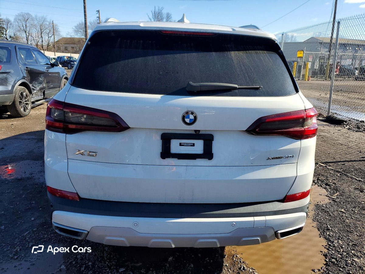 BMW X5 2021