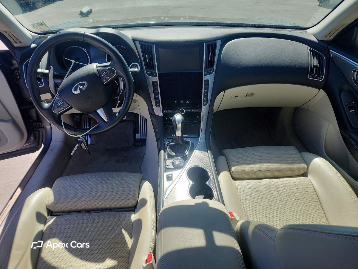 Infiniti Q50 2015