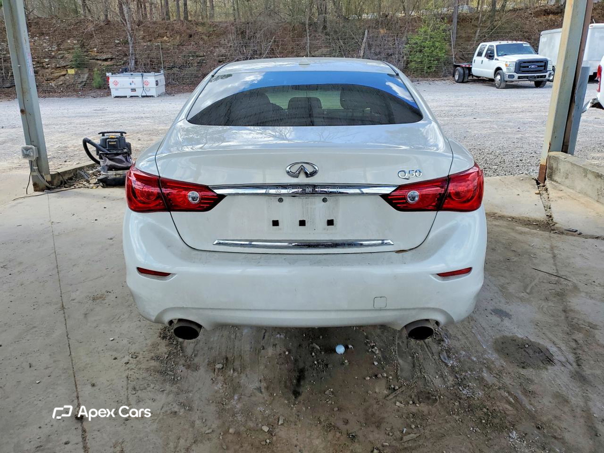 Infiniti Q50 2015