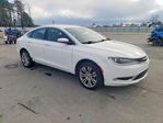 Chrysler 200 2015