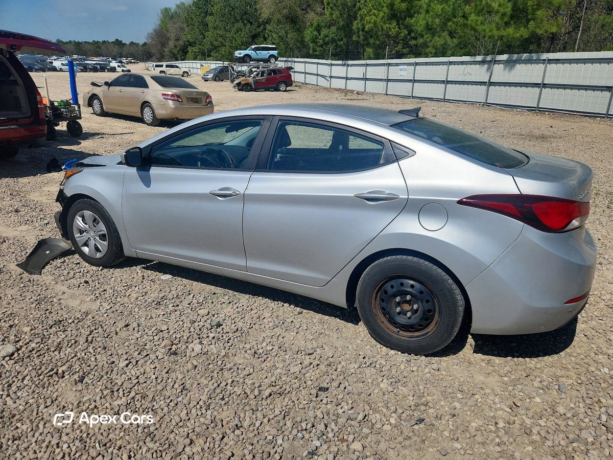 Hyundai Elantra 2016