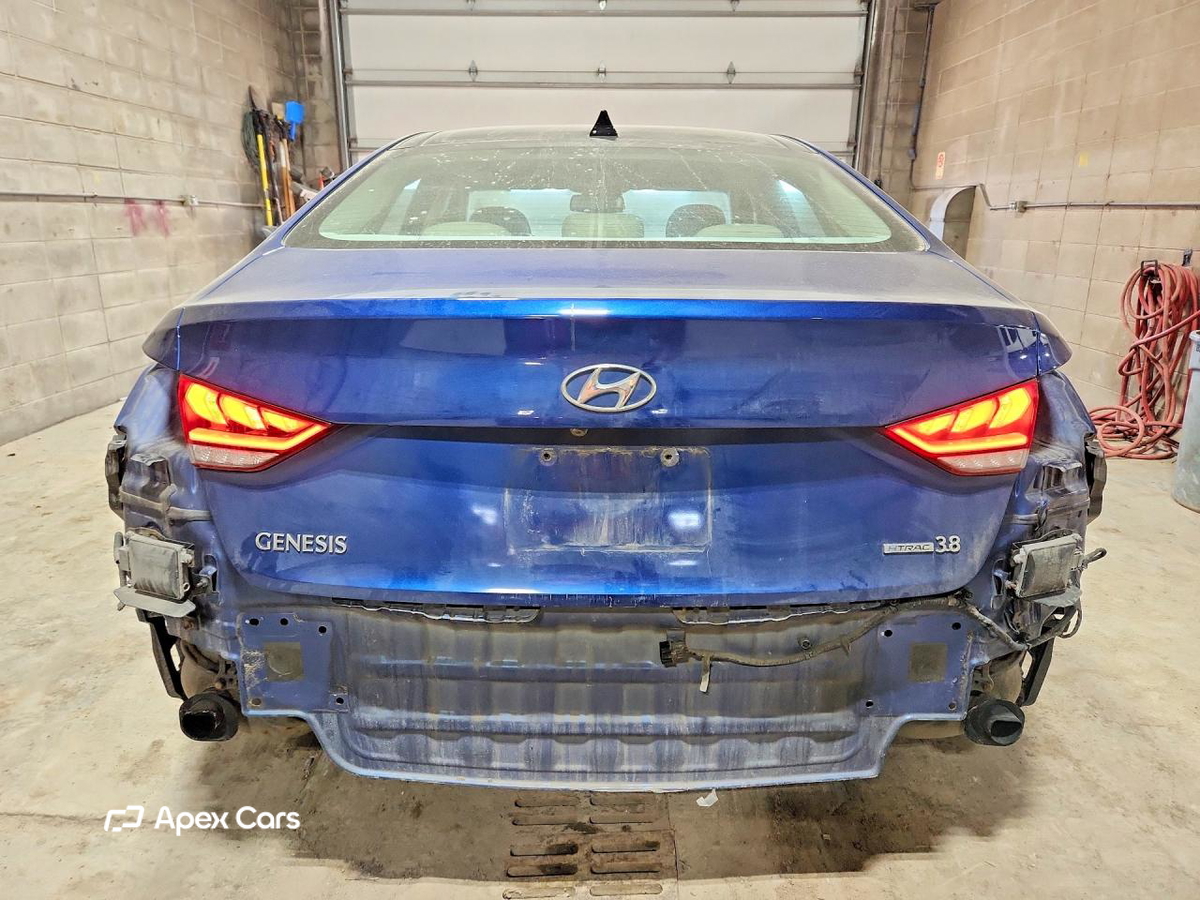 Hyundai Genesis 2016