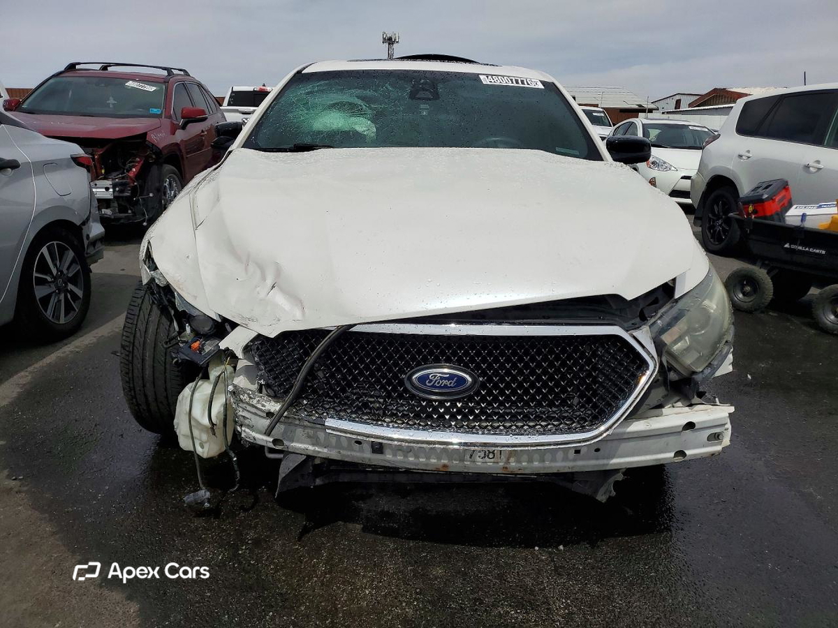 Ford Taurus 2015