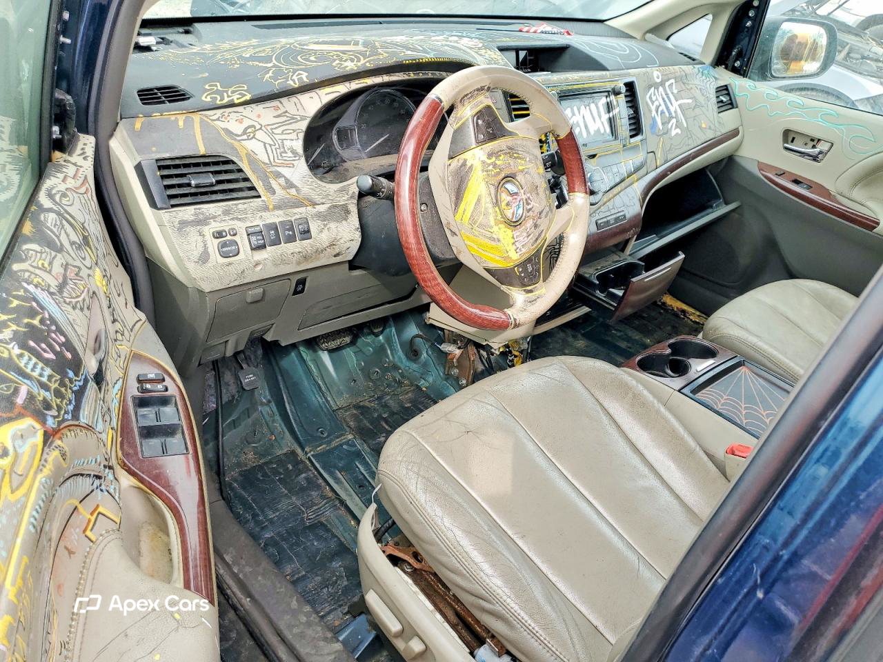 Toyota Sienna 2011