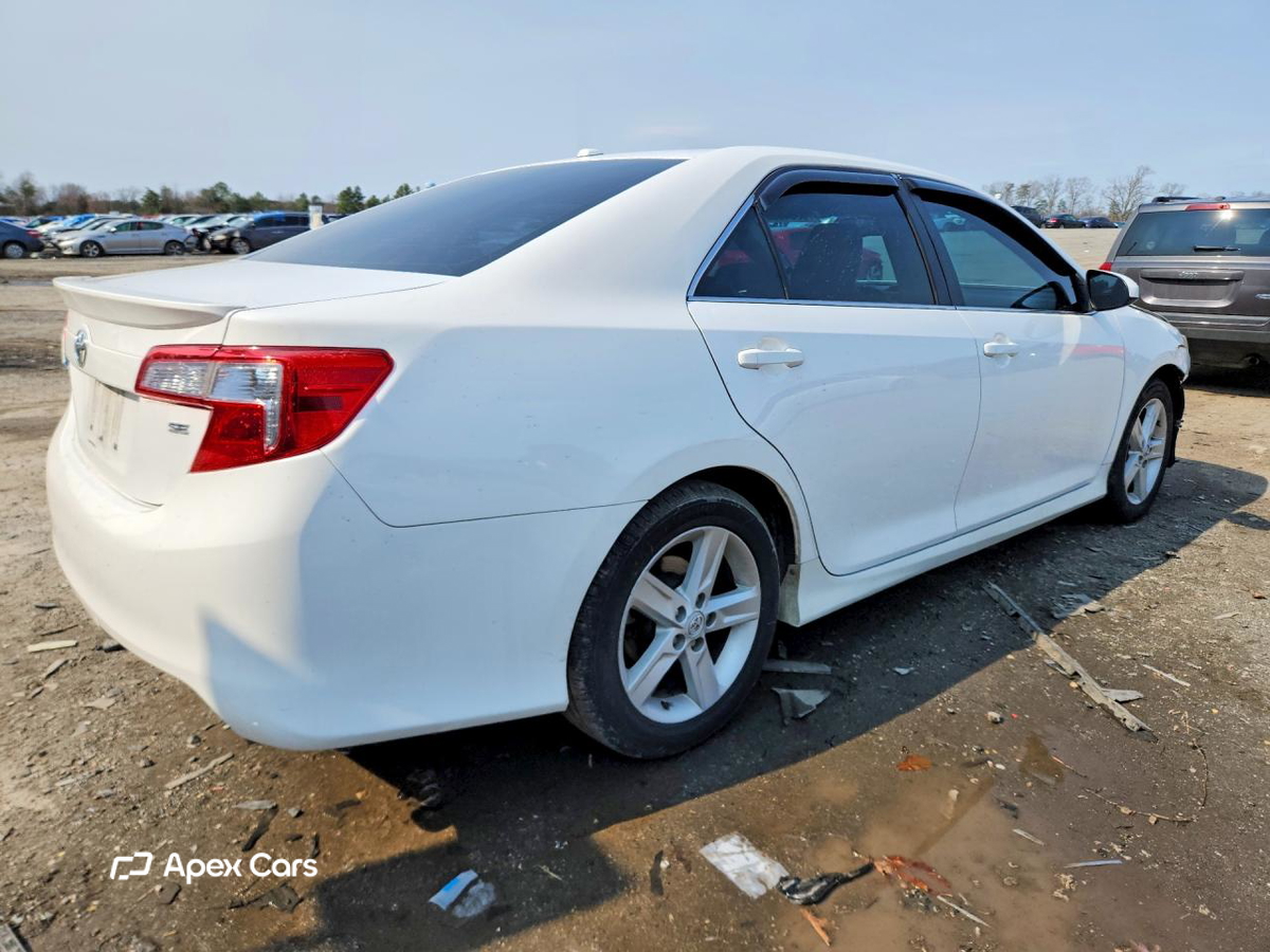 Toyota Camry 2012