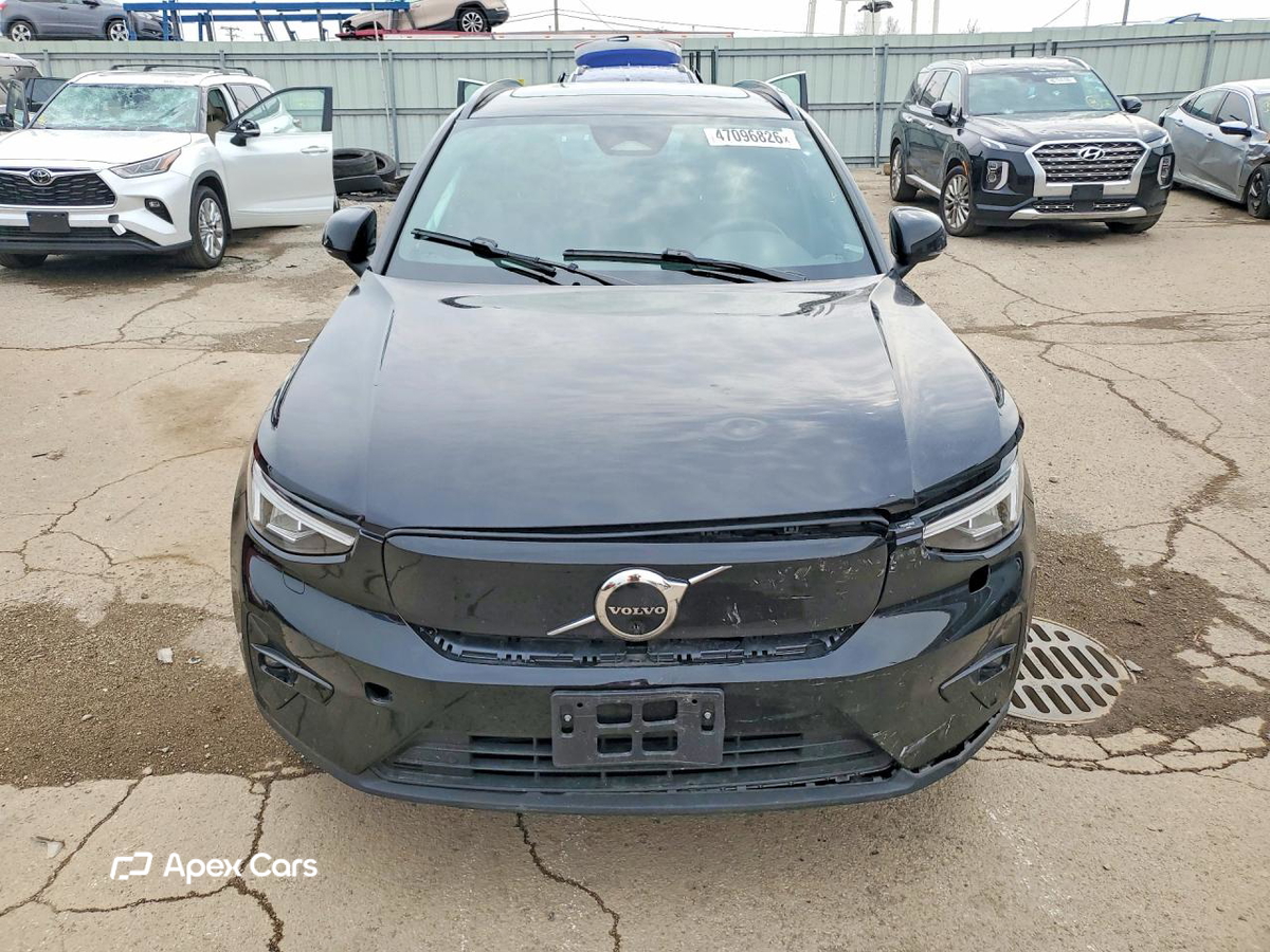 Volvo XC40 2023