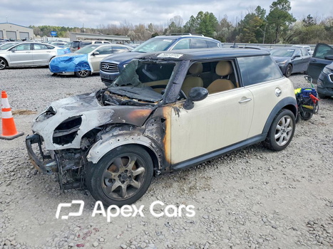 MINI Cooper 2010 - Image 1 of 14
