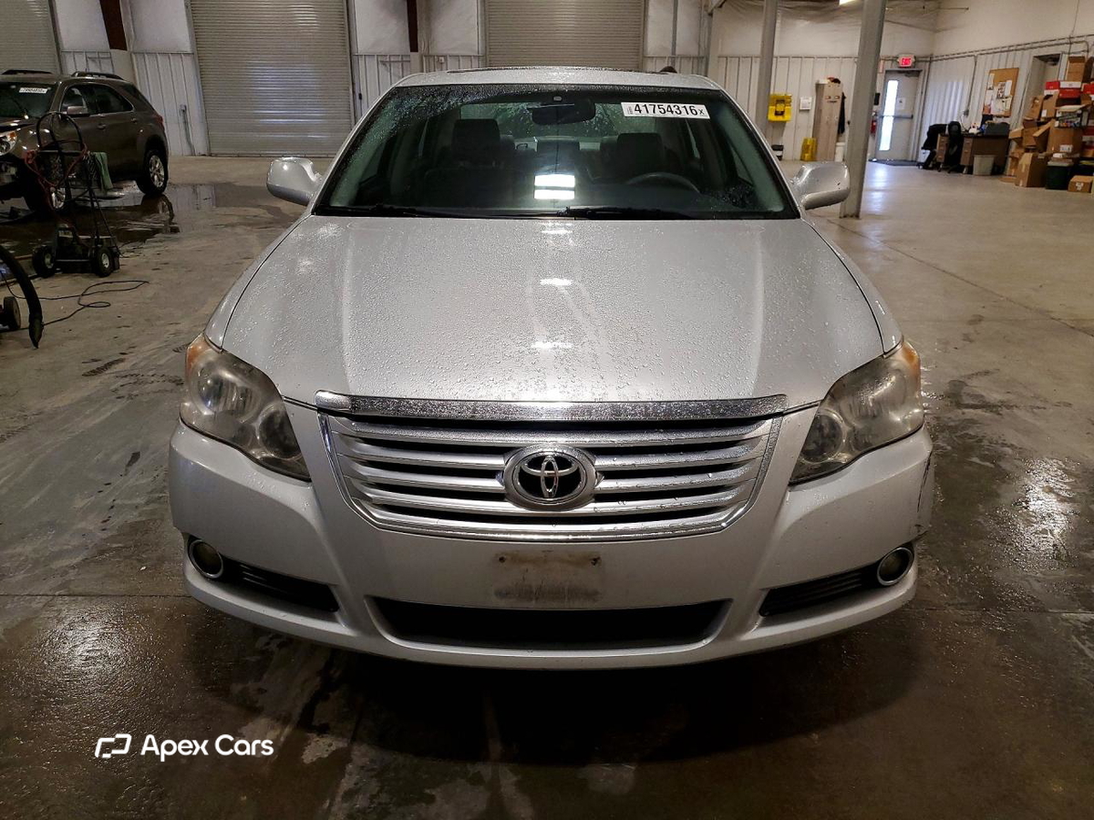 Toyota Avalon 2008