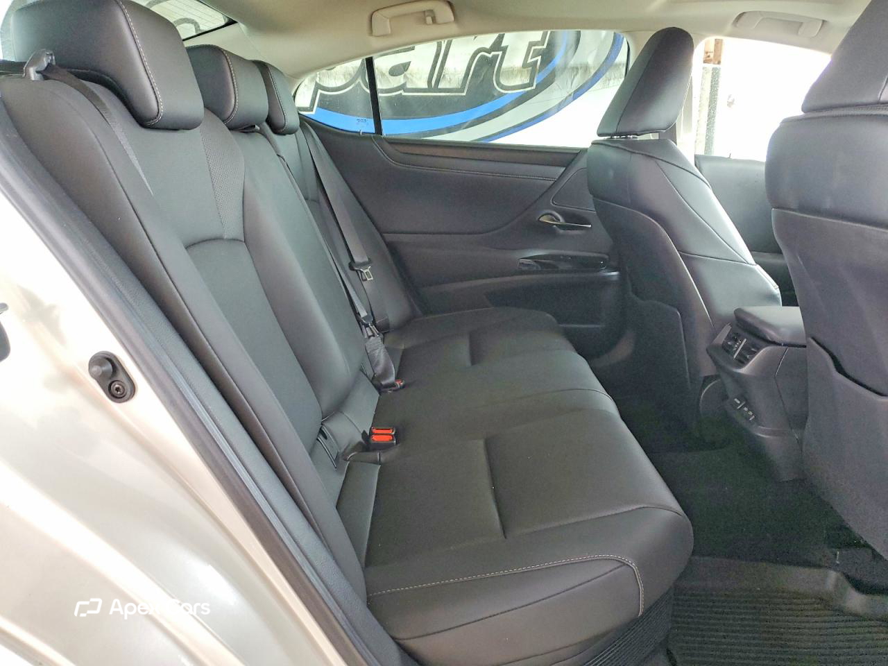 Lexus ES 2024