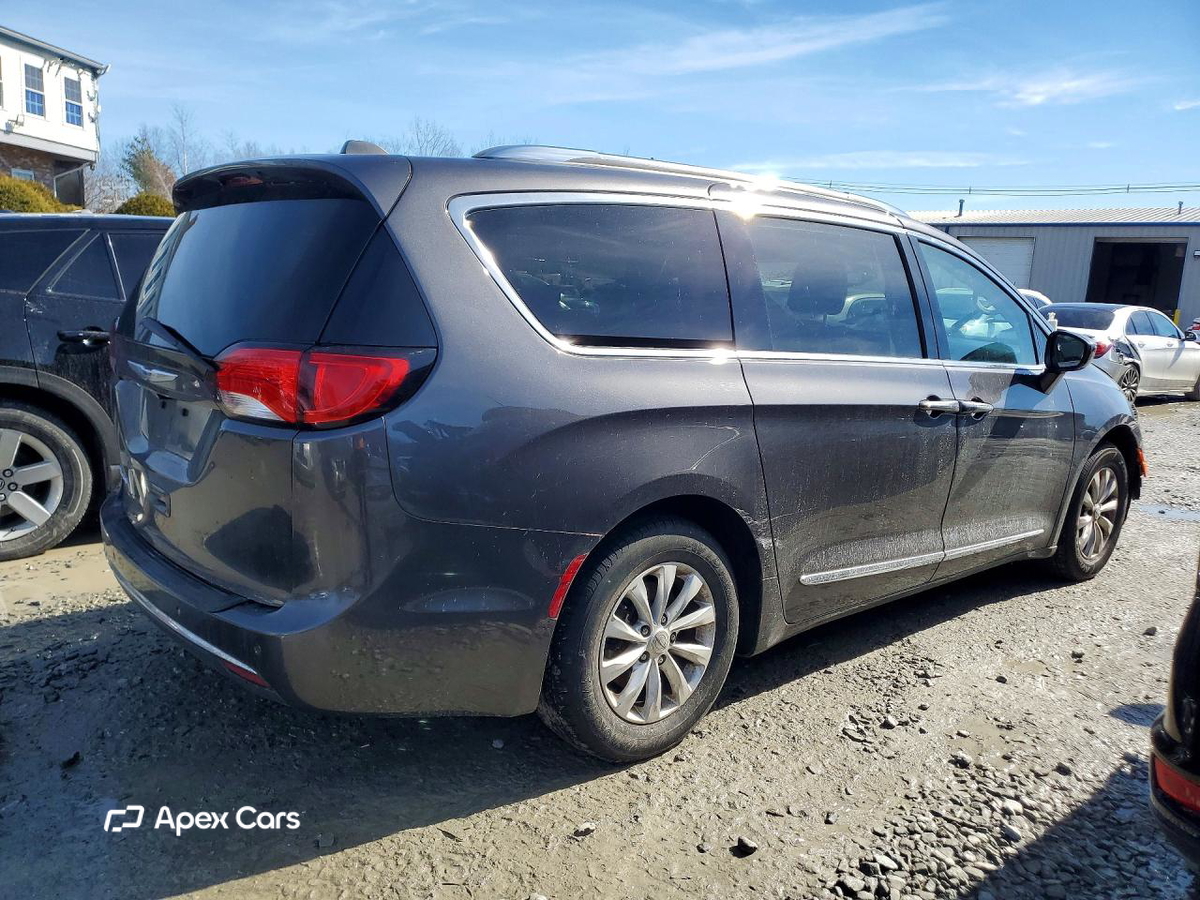 Chrysler Pacifica 2019