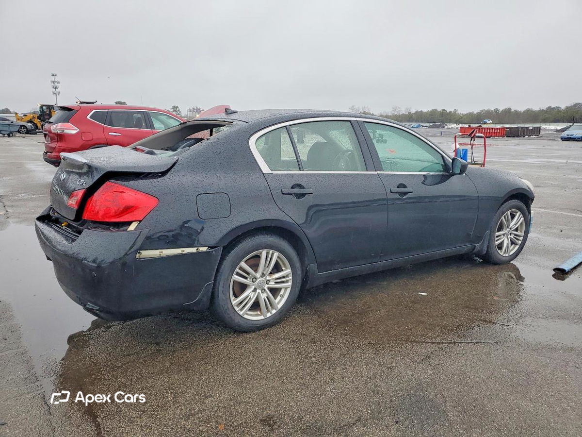 Infiniti G 2013