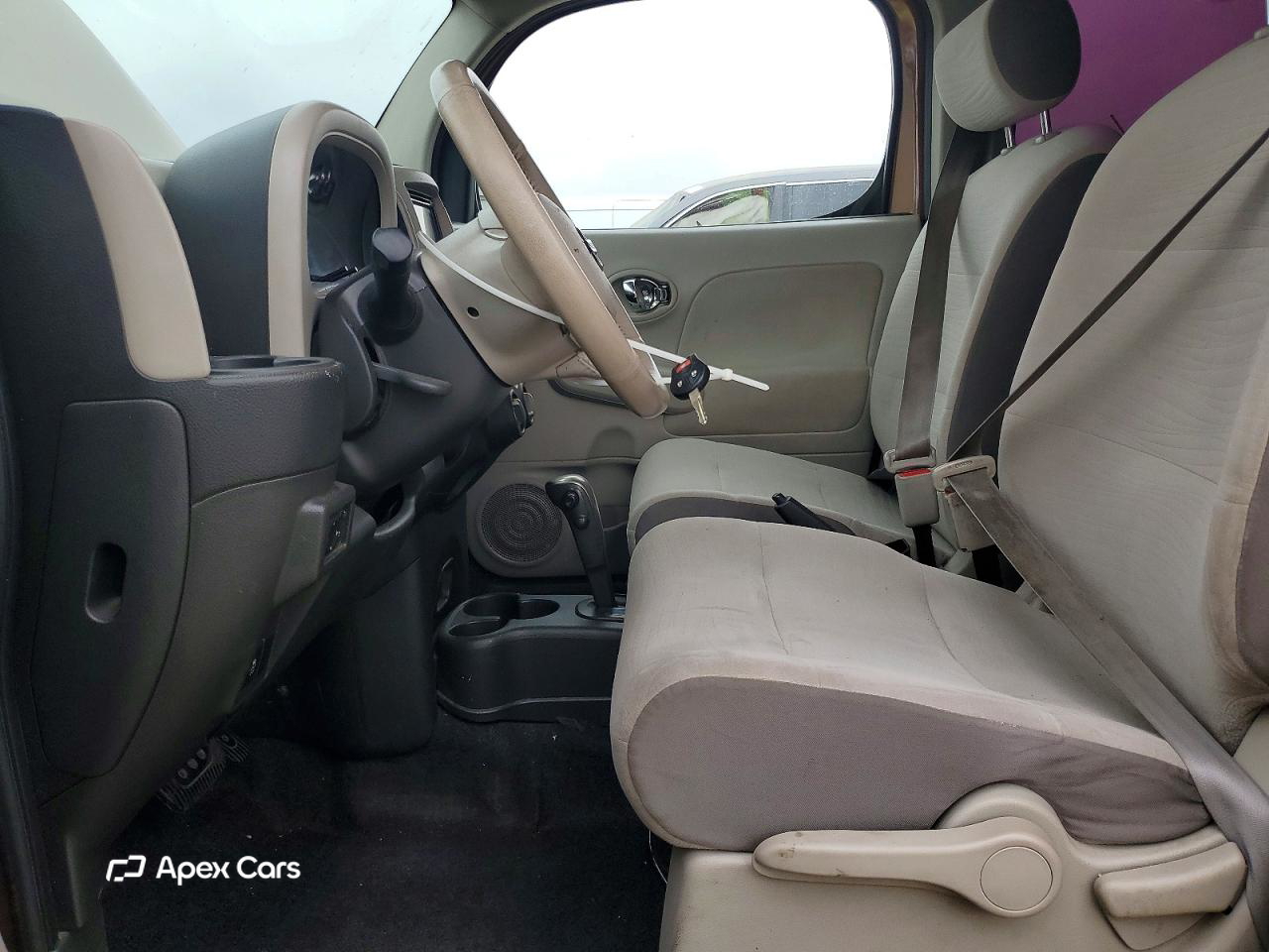 Nissan Cube 2011