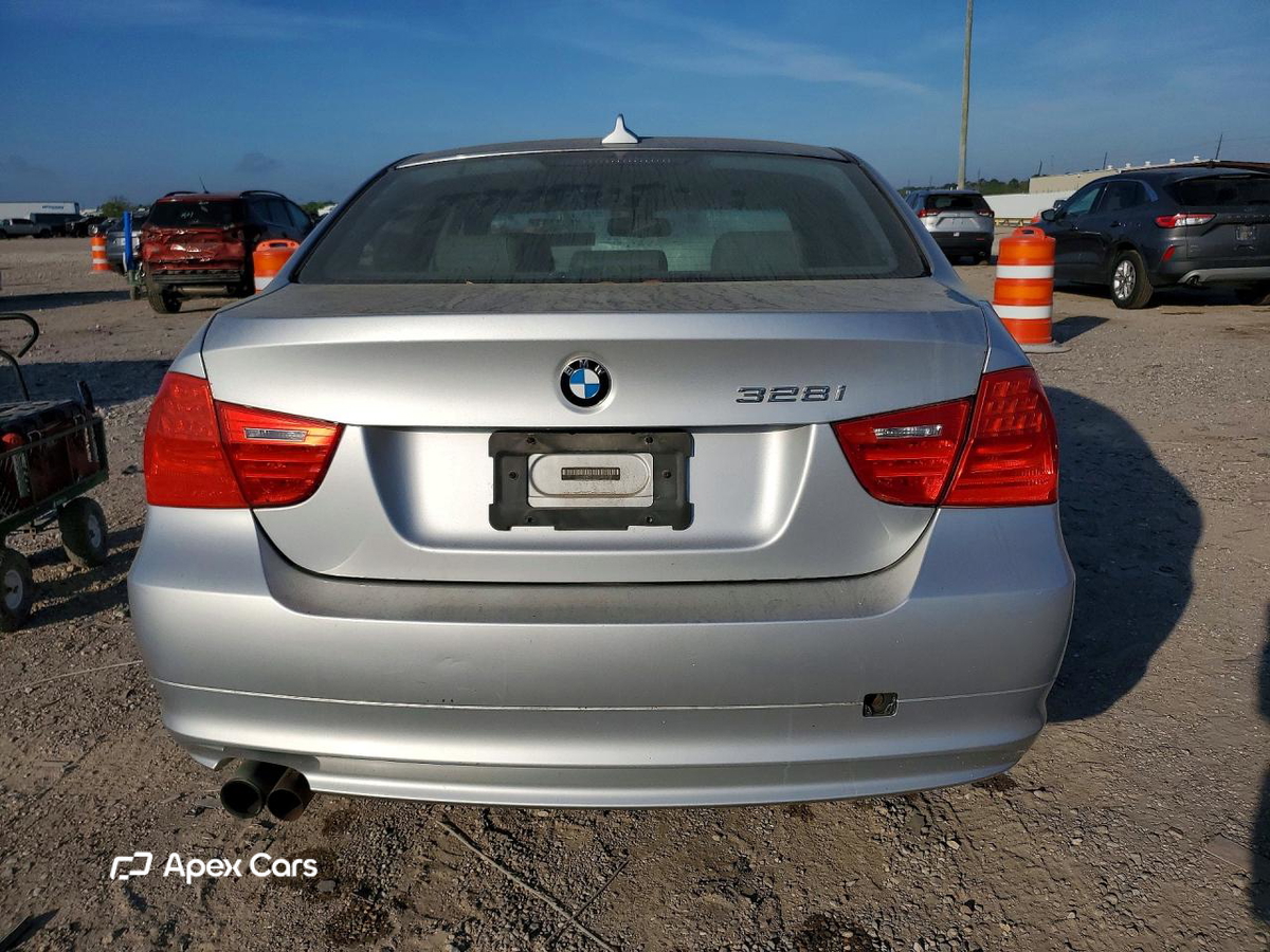 BMW Series 3 2011