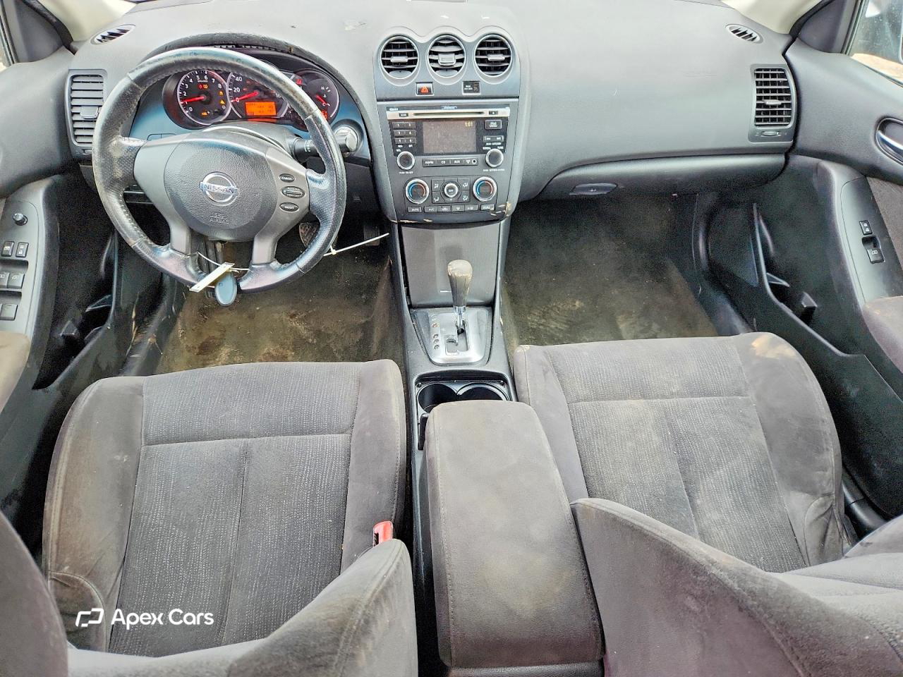 Nissan Altima 2011