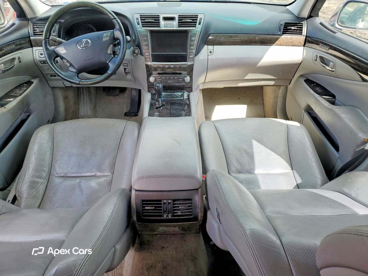 Lexus LS 2012