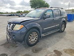 Nissan Pathfinder 2011
