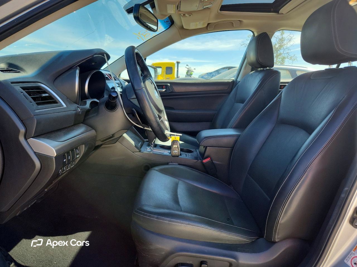 Subaru Legacy 2015