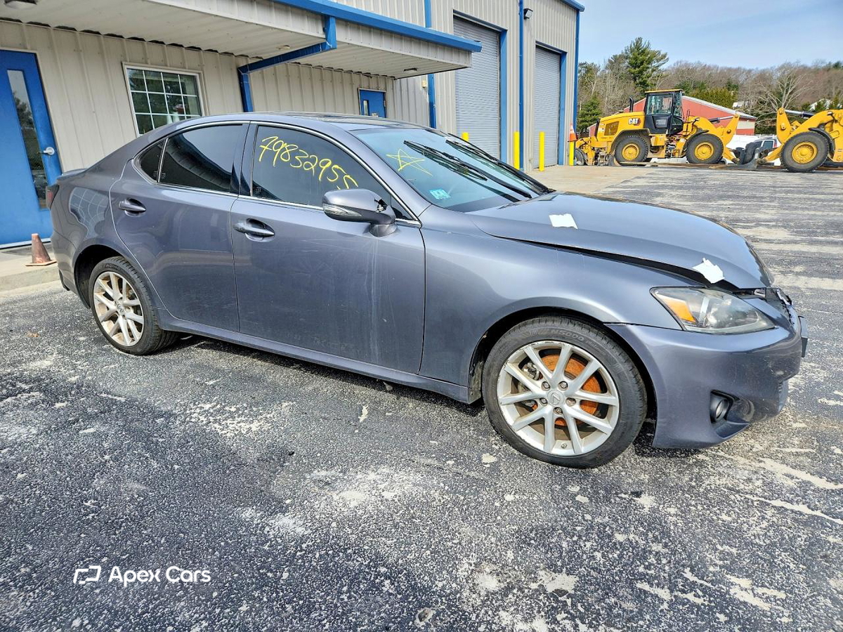 Lexus IS 2013