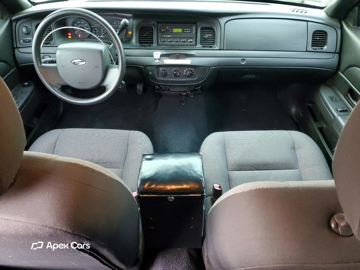 Ford Crown Victoria 2010