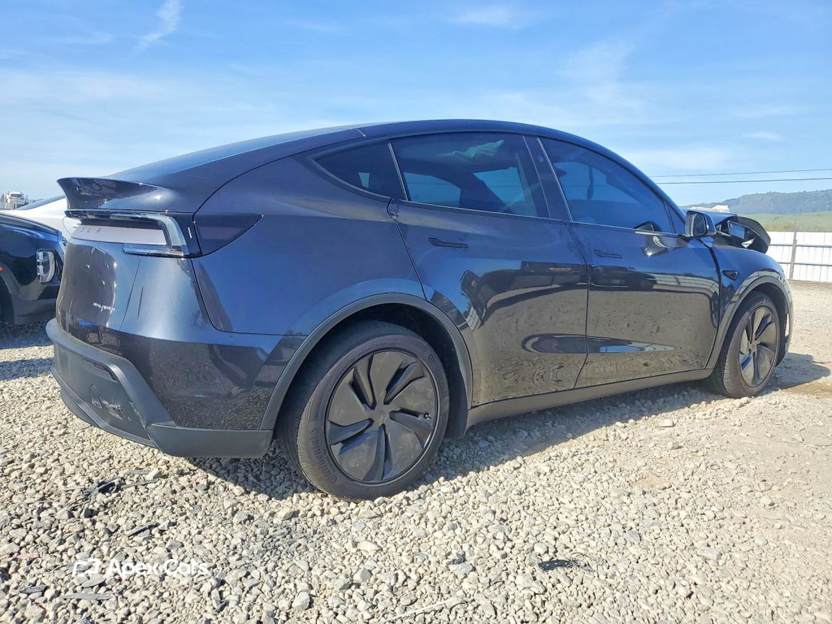Tesla Model Y 2026