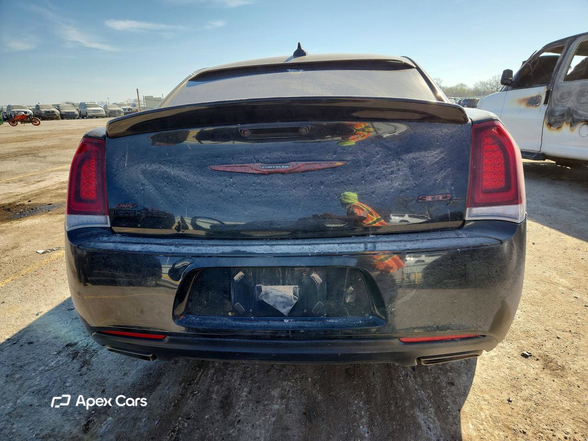 Chrysler 300 2016