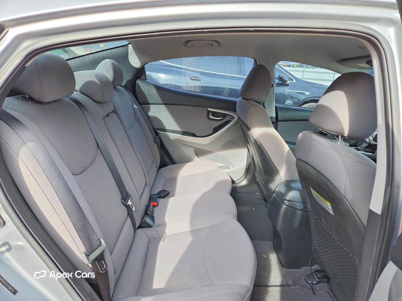 Hyundai Elantra 2015