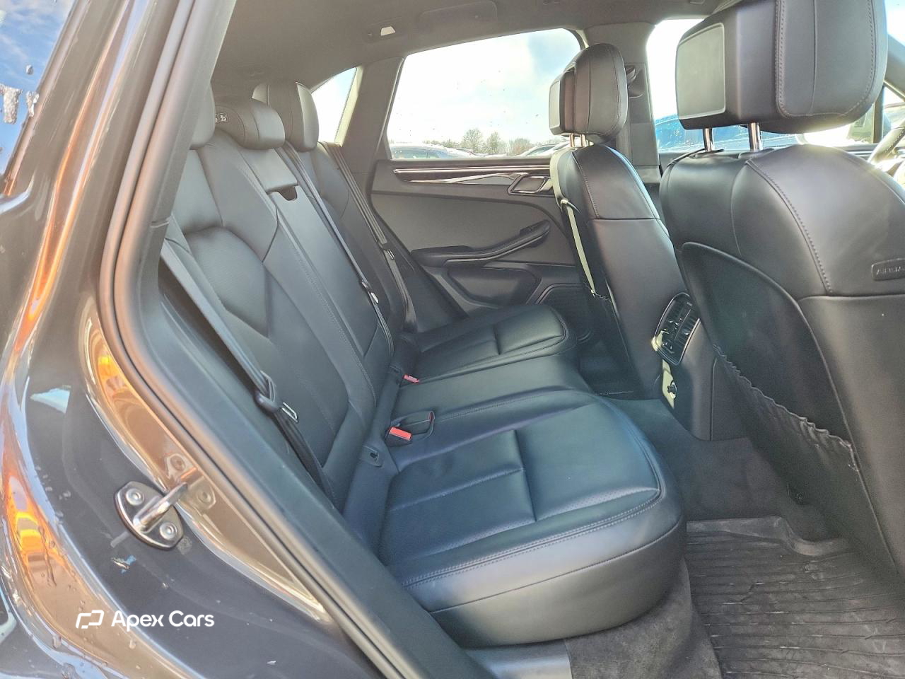 Porsche Macan 2016