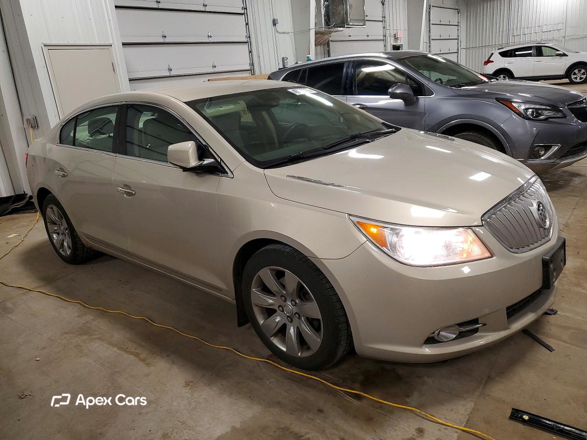 Buick LaCrosse 2011