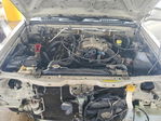 Nissan Navara (Frontier) 2001