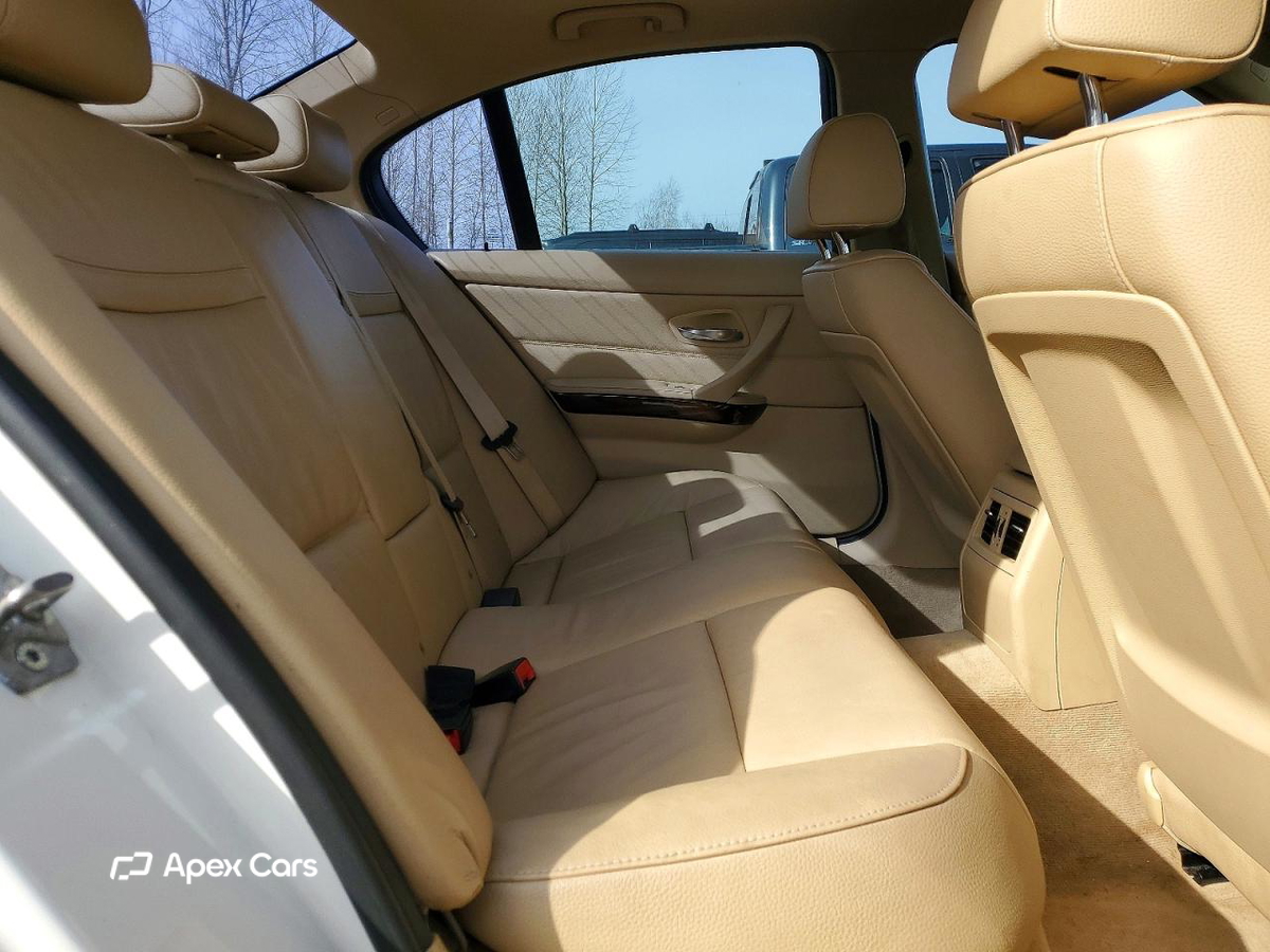 BMW Series 3 2011