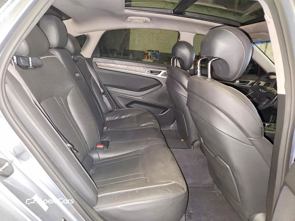 Hyundai Genesis 2016