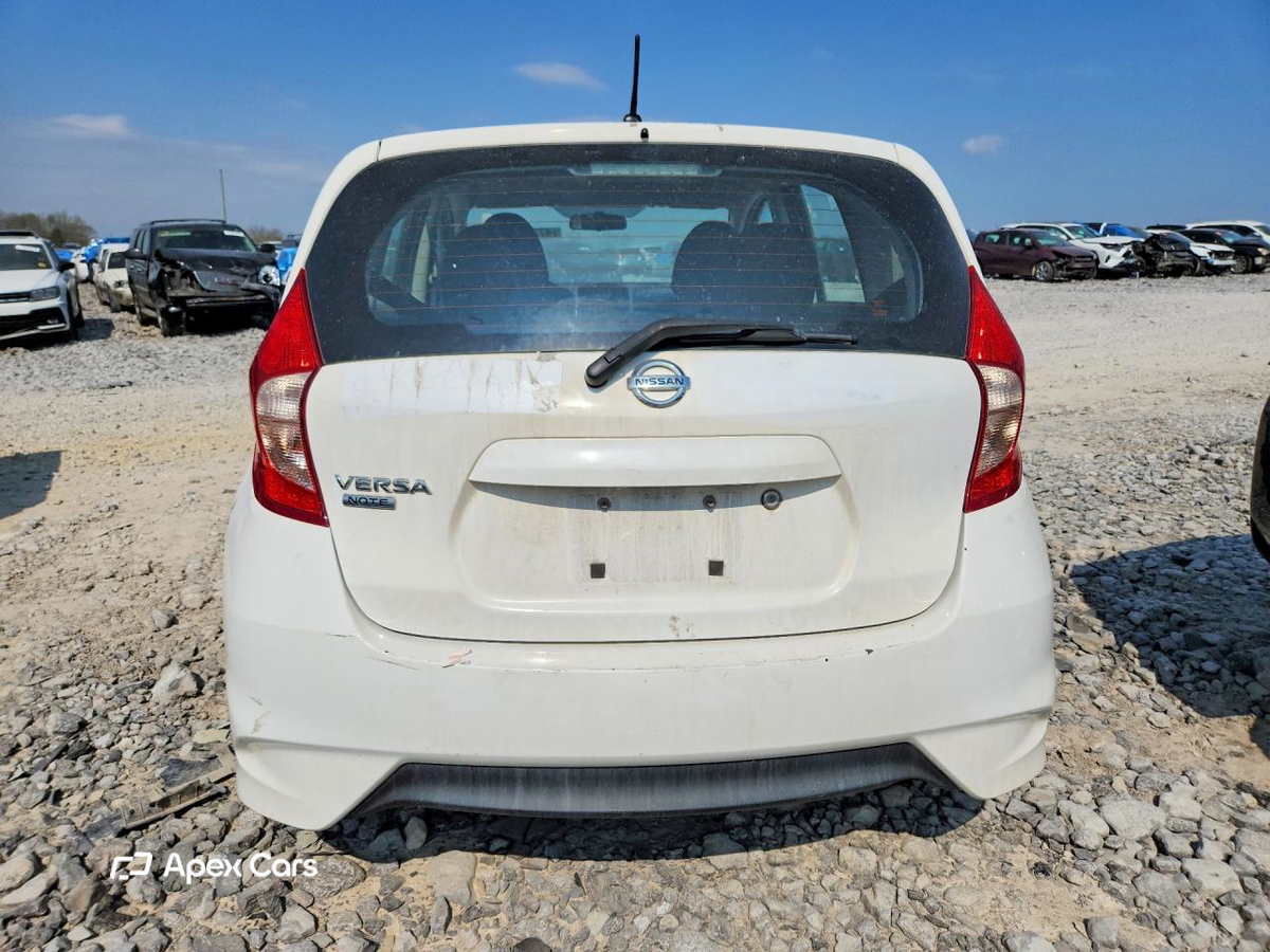 Nissan Versa 2018
