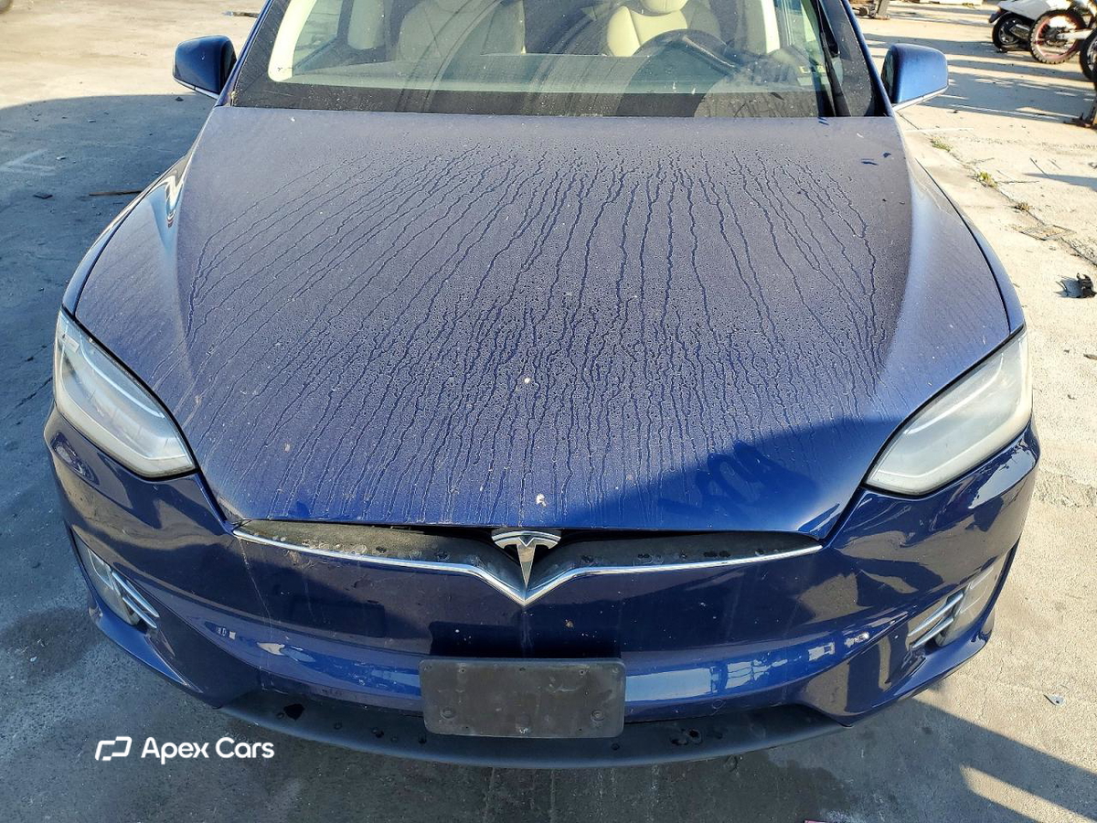 Tesla Model X 2016