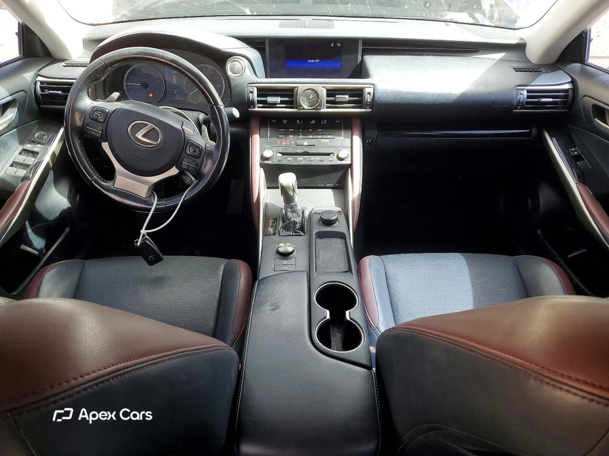 Lexus IS 2017