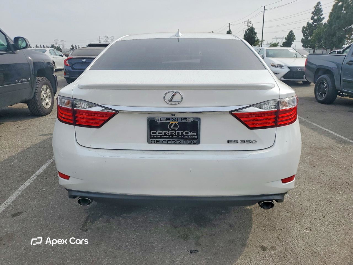 Lexus ES 2015