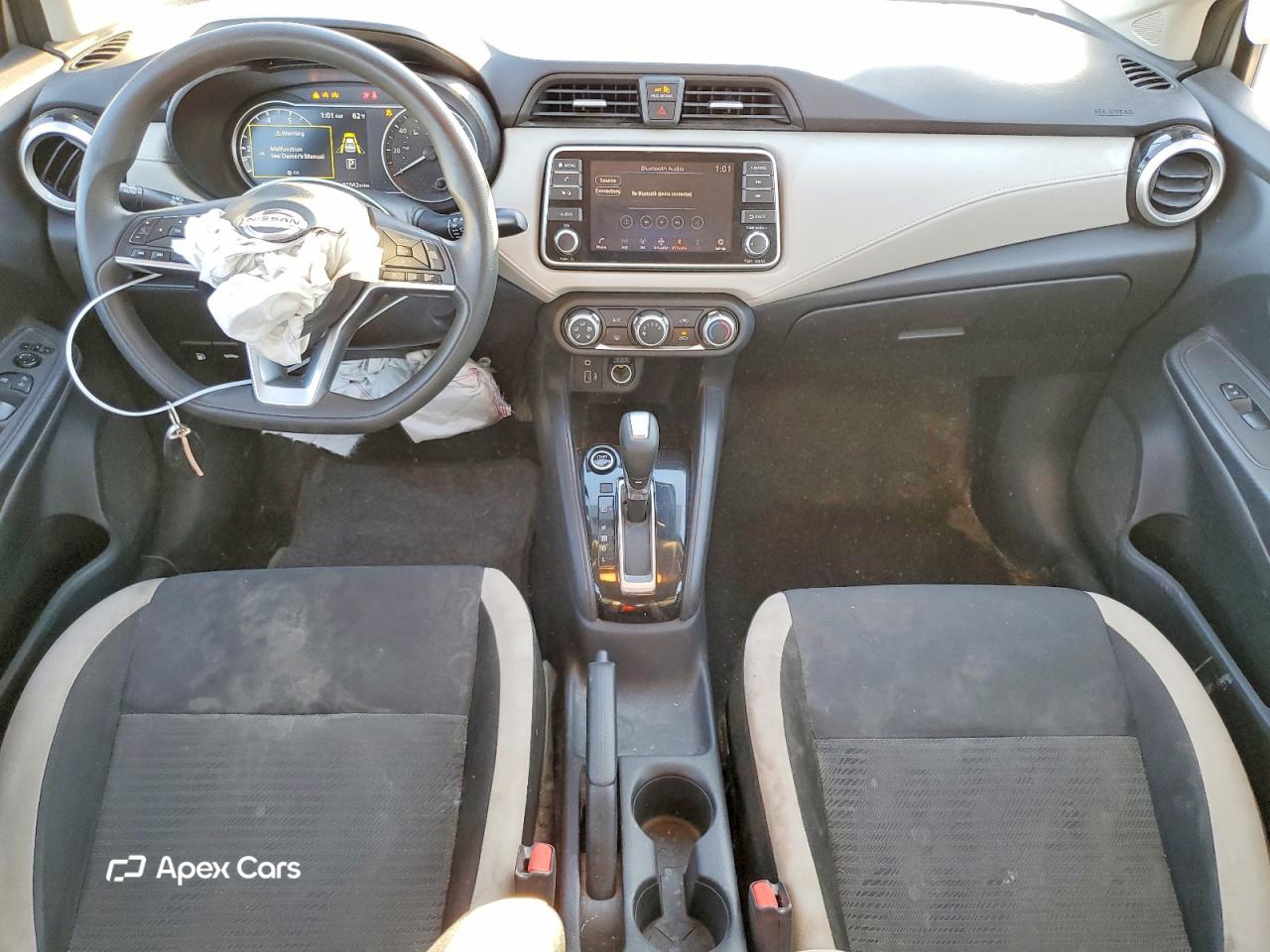 Nissan Versa 2021