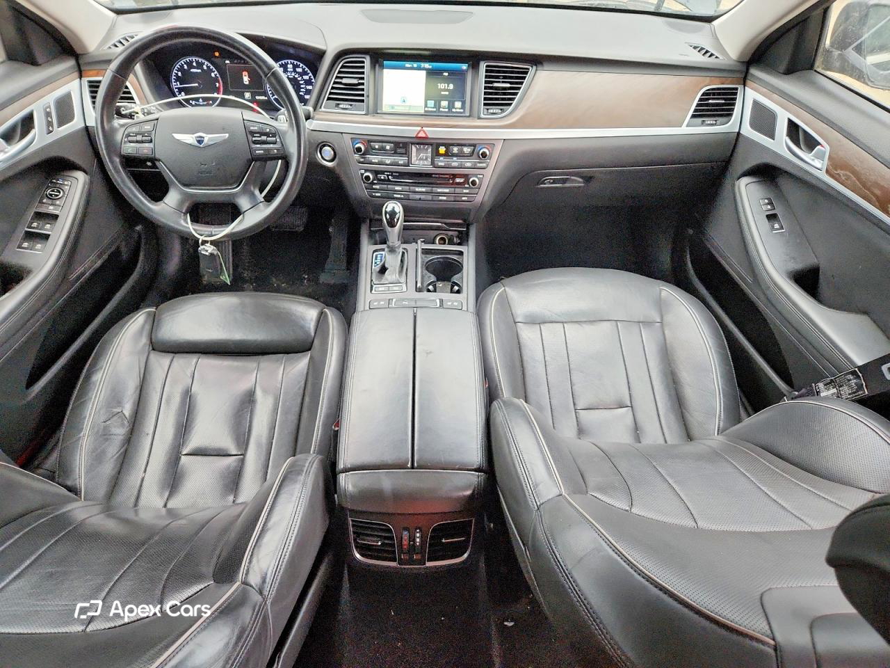 Hyundai Genesis 2015