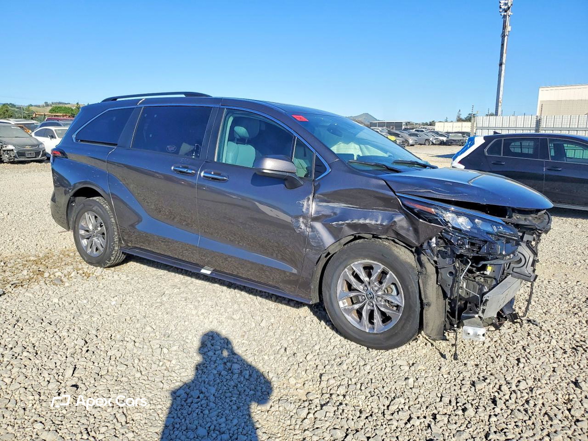 Toyota Sienna 2024