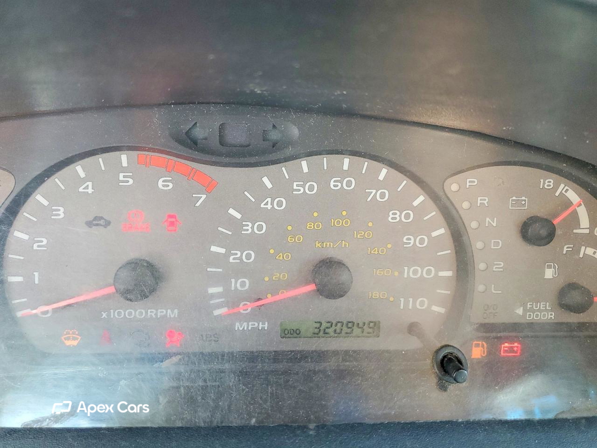 Toyota Sequoia 2003