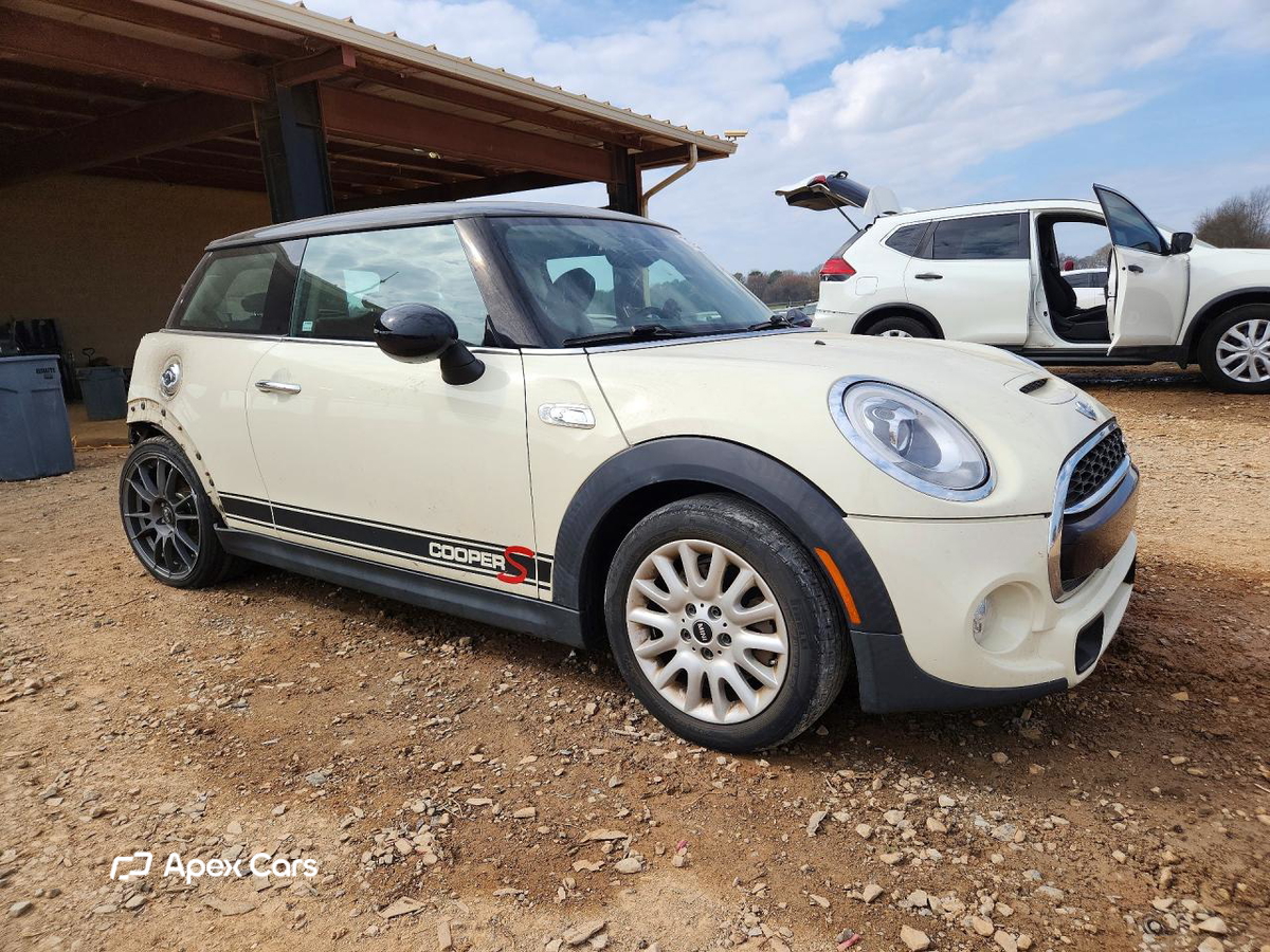 MINI Cooper 2015