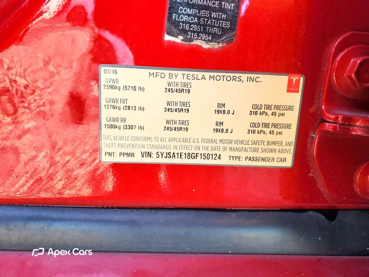 Tesla Model S 2016